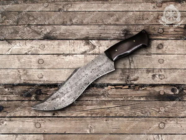 Damascus Gut Hook Hunting Knife — Hand-Forged, Buffalo Horn Handle, Leather Sheath