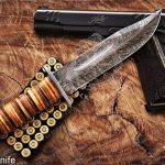 Damascus Gut Hook Hunting Knife — Hand-Forged, Leather Sheath