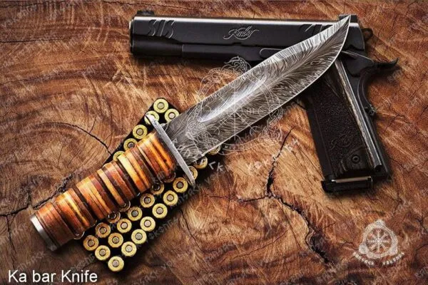 Damascus Gut Hook Hunting Knife — Hand-Forged, Leather Sheath