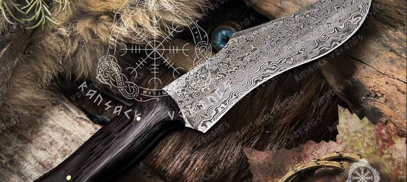 Damascus Gut Hook Hunting Knife, Hand-Forged, Wenge Wood Handle, Leather Sheath