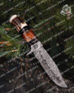 Damascus Hunting Knife — Hand-Forged, Stag Horn Handle, Leather Sheath