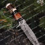 Damascus Hunting Knife — Hand-Forged, Stag Horn Handle, Leather Sheath