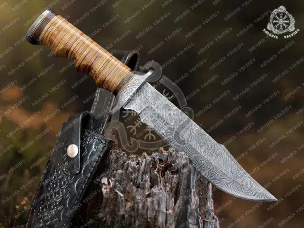 Damascus Bowie Knife — Hand-Forged, Stag Horn Handle, Leather Sheath — Pattern 3