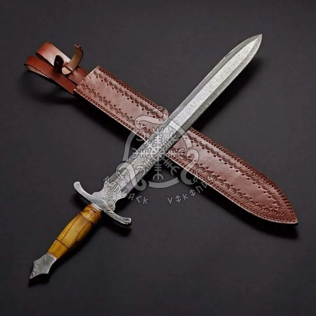 Longsword — Hand-Forged Damascus, 25″ Overall, Olive Wood Handle, Sheath Included