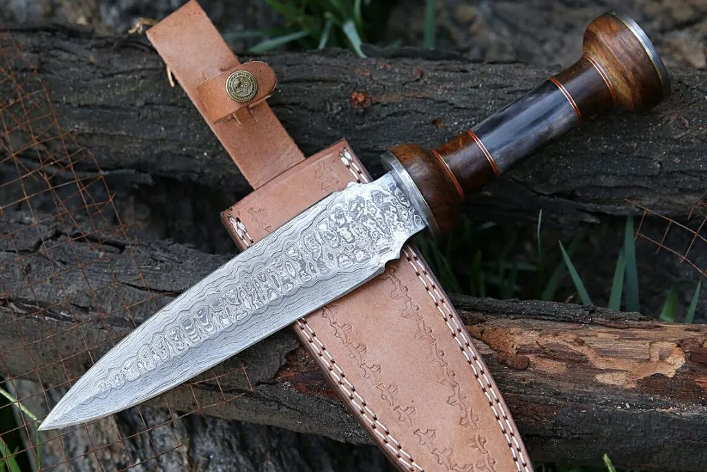 Damascus Dagger Knife — Hand-Forged, Bone Handle, Leather Sheath