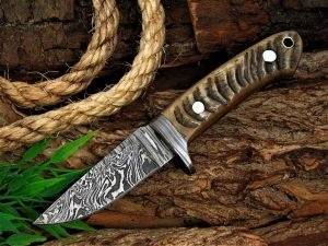 Damascus Skinner Knife, Hand-Forged, Ram Horn Handle, Leather Sheath