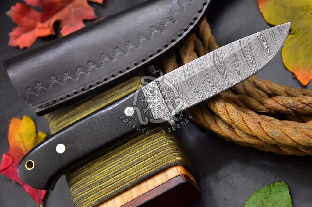 Damascus Skinner Knife — Hand-Forged, Stag Horn Handle, Leather Sheath (RK-495)