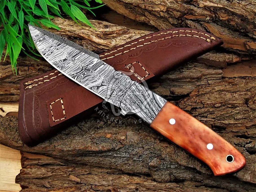 Damascus Skinner Knife — Hand-Forged, 8.6″ Overall, Camel Bone Handle, Leather Sheath