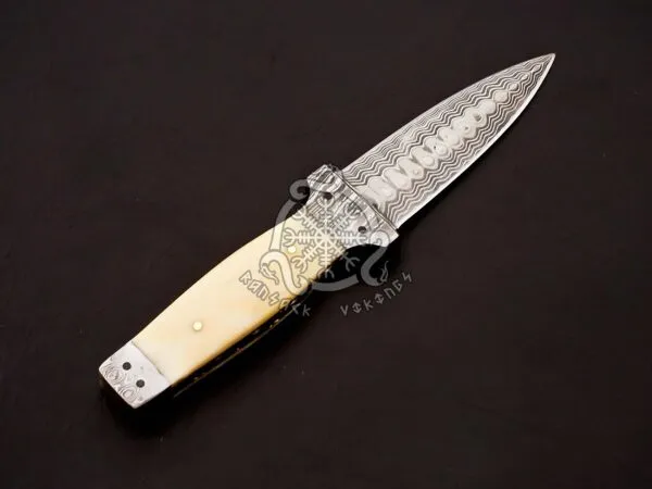 Damascus Dagger Knife — Hand-Forged, Camel Bone Handle, Leather Sheath