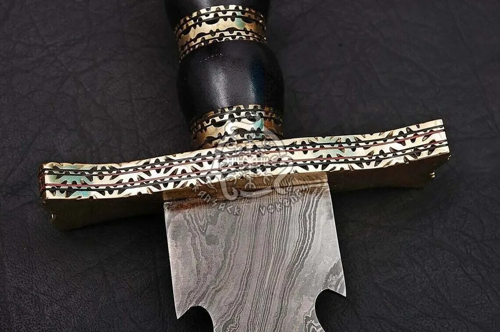 Dagger Sword, Hand-Forged Damascus, Olive Wood Handle, Sheath Included (RK-520) - view 2