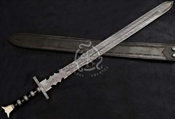 Dagger Sword — Hand-Forged Damascus, Olive Wood Handle, Sheath Included (RK-520)