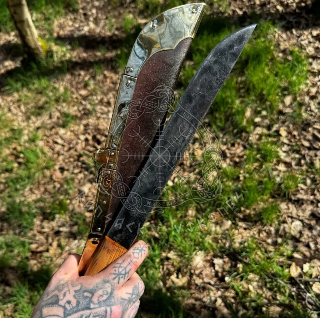 High-Carbon Viking Seax Knife — Hand-Forged, Olive Wood Handle, Leather Sheath