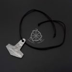 Damascus Steel Pendant — Handcrafted Norse Jewelry (RK-647)
