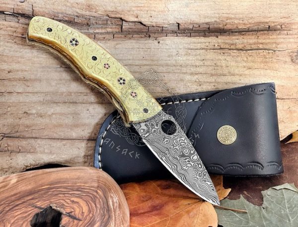 Hand Forged Damascus Steel Folding Pocket Knife