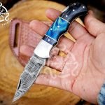 Damascus Folding Pocket Knife — Hand-Forged, Pakka Wood Handle