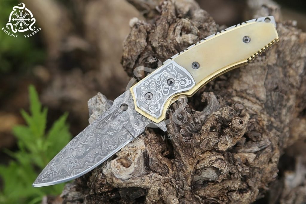 Damascus Folding Pocket Knife — Hand-Forged, Camel Bone Handle, Leather Sheath