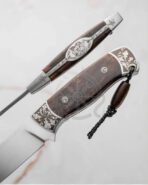 Damascus Camp Knife — Hand-Forged, Walnut Handle, Leather Sheath | Engraving Available – Style 4 - Image 2