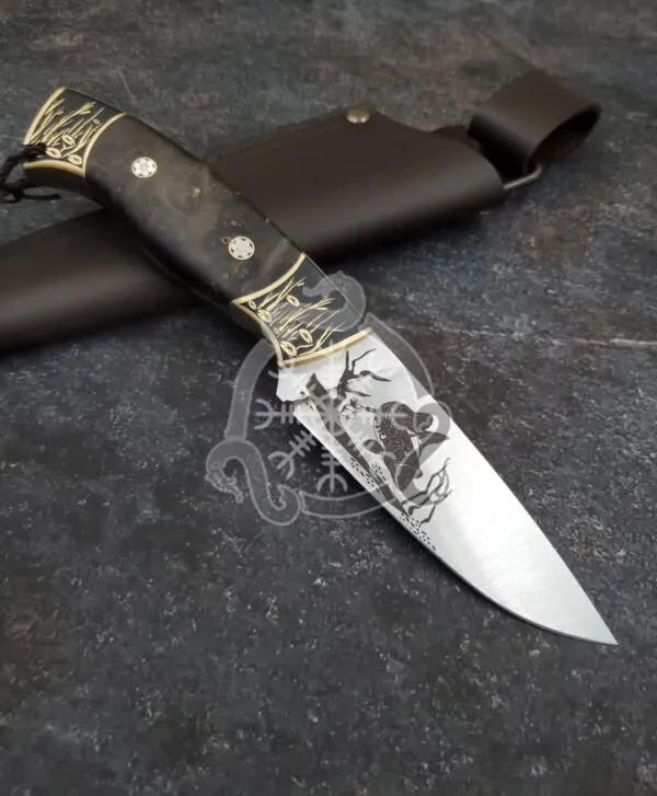 Damascus Camp Knife — Hand-Forged, Walnut Handle, Leather Sheath | Engraving Available – Style 2
