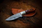 Damascus Skinner Knife — Hand-Forged, Stag Horn Handle, Leather Sheath – Style 2