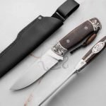 Damascus Camp Knife — Hand-Forged, Walnut Handle, Leather Sheath | Engraving Available – Style 4