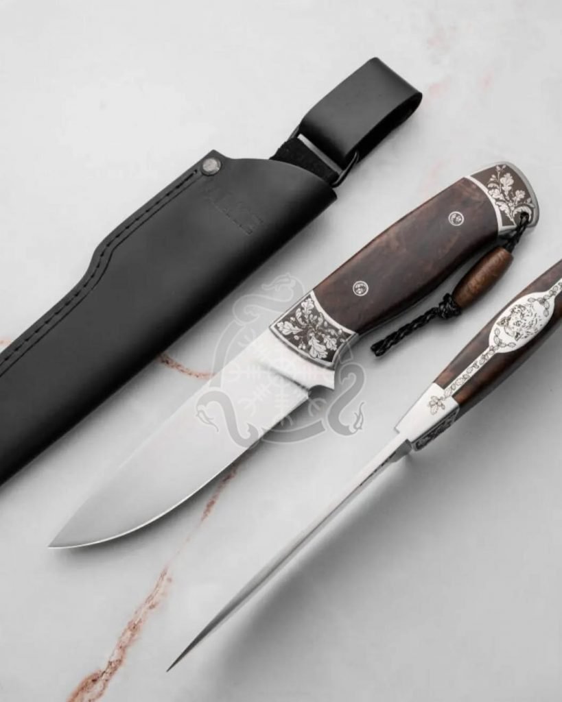 Damascus Camp Knife — Hand-Forged, Walnut Handle, Leather Sheath | Engraving Available – Style 4