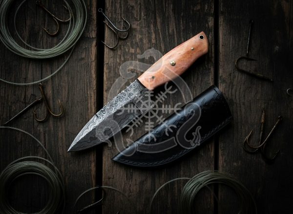 Damascus Hunting Knife Handmade Full Tang Outdoor Companion