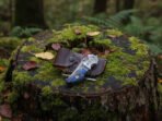 Damascus Folding Pocket Knife — Hand-Forged, Pakka Wood Handle, Leather Sheath - Image 2