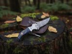 Damascus Folding Pocket Knife — Hand-Forged, Pakka Wood Handle, Leather Sheath - Image 3