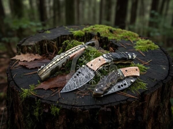 RK-1022 Damascus Steel Folding Knife: Handmade Sheep Horn Handle, Engraved Copper Bolsters