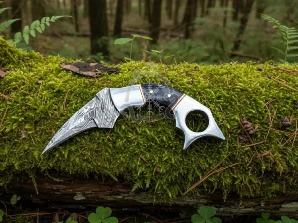 Damascus Karambit Knife — Hand-Forged, Ram Horn Handle, Leather Sheath | Engraving Available - view 2