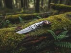 Damascus Folding Pocket Knife — Hand-Forged, Ram Horn Handle, Leather Sheath - Image 3