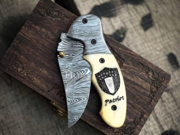 RK-1072 Damascus Handmade Folding Knife With Bone Handle & American 1776 Badge | Comes with Gifted Wooden Box