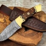 Damascus Hunting Knife — Hand-Forged, Rosewood Handle, Leather Sheath | Engraving Available (RK-1103)