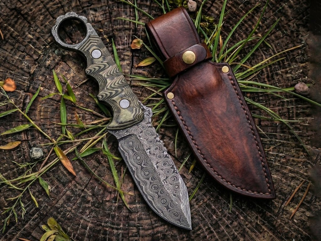 Damascus Camp Knife — Hand-Forged, 10″ Overall, Micarta Handle, Leather Sheath